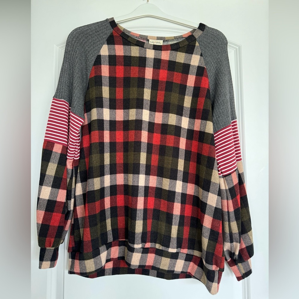 Lovely Melody plaid/stripe top